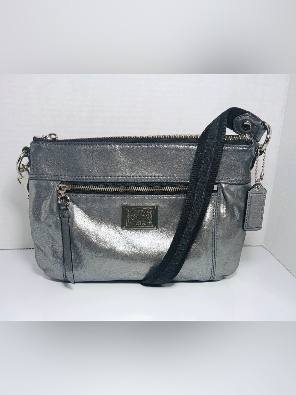 Coach Poppy Hippie Metallic Silver Leather crossbody bag Y2K poppy - Picture 2 of 13